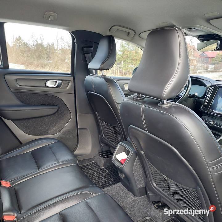 Volvo XC40Napęd 4x4DieselEURO 6INSCRIPTONModel Przemyśl