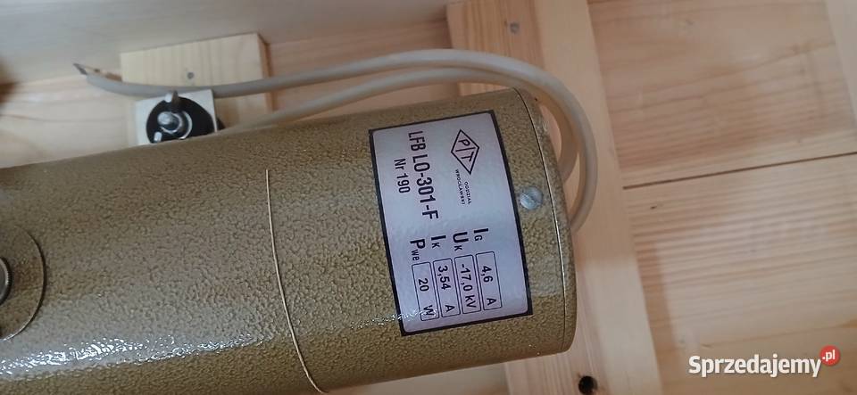 Lampa elektronowa LO301F w skrzyni Skierniewice