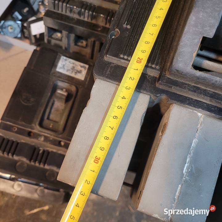 Wyłącznik ISOL z 630 500V220V agregatowy łódzkie Skierniewice