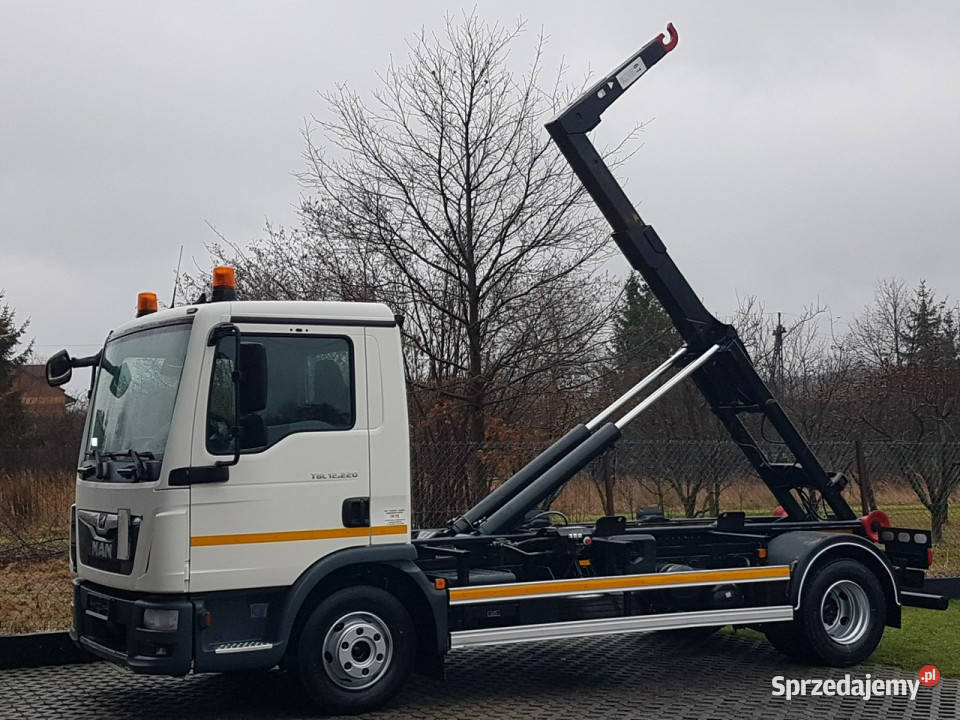 MAN TGL 12220 HAKOWIEC 4X2 KLIMA DO KONTENERÓW śląskie Poręba sprzedam