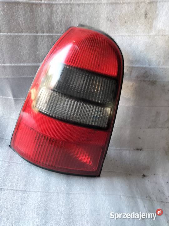 OPEL VECTRA B LAMPA TYŁ LEWA KOMBI 09153153 lubelskie Kamień-Kolonia