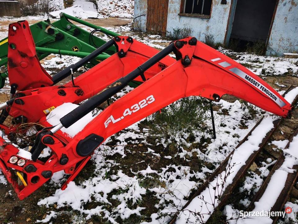 Siłownik wychyłu ładowacza czołowego Valtra Wilkowo sprzedam