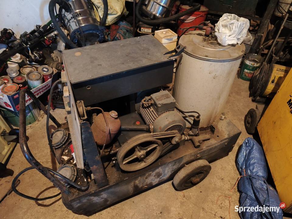 Myjka na gorącą wodę Karcher Hds800