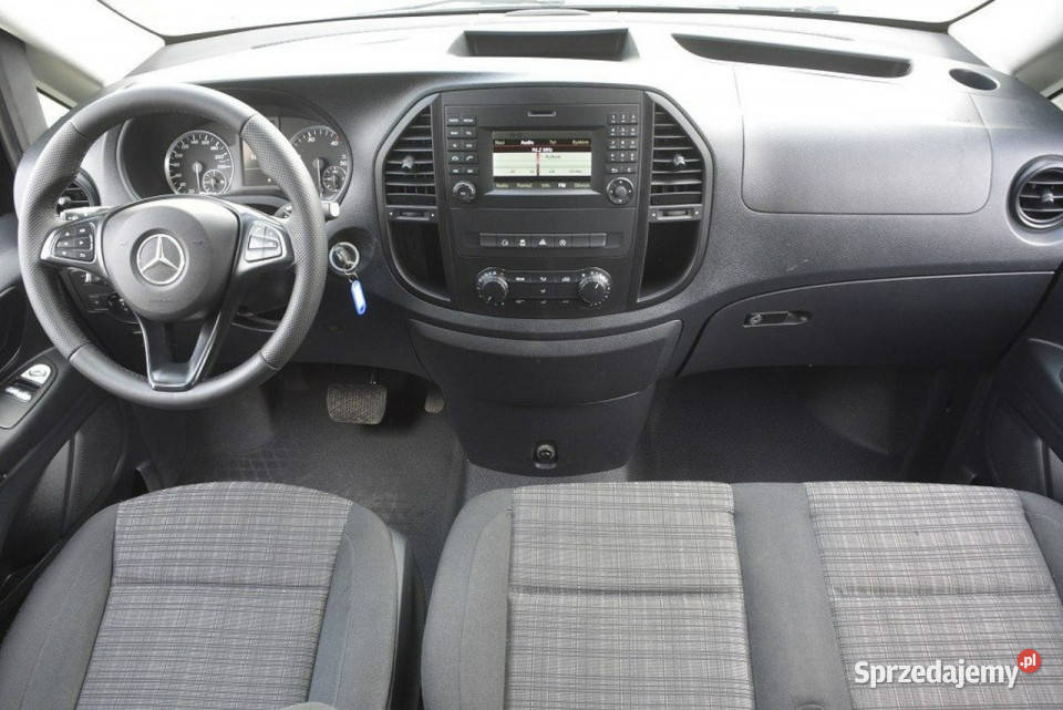 Mercedes Vito 21 CDi 9 osobowy Long nawiew tył