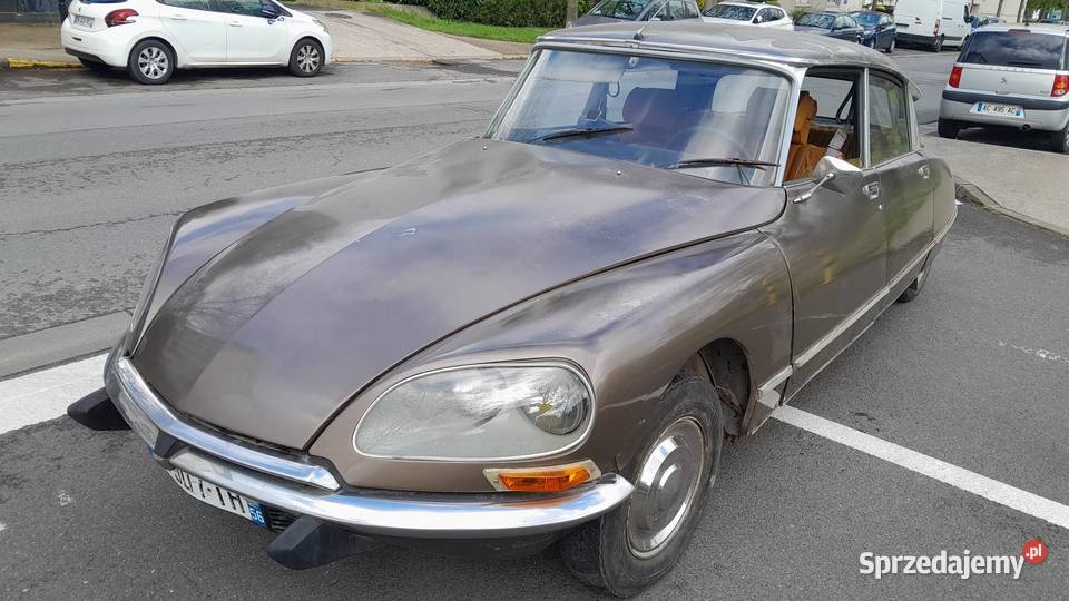 Fantomas sprzedaje Citroen DS 21 Pallas w pełni Karpacz