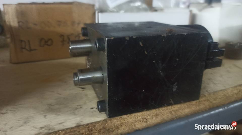 głowica wielowrzecionowa z mocowaniem Kłodawa