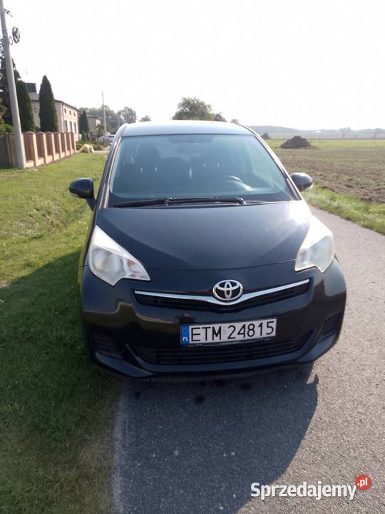 Sprzedam Toyotę Verso S 2011 Pierwszy Własciciel Rok produkcji 2011 Verso S Łódź