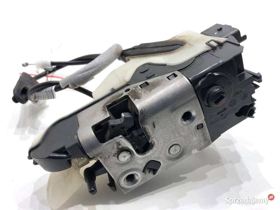 ZAMEK DRZWI LEWY PRZÓD PEUGEOT 2008 I Hatchback sprzedam