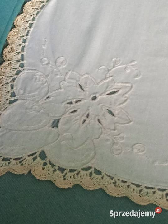 HAFTOWANA SERWETA STOŁOWA W KWADRACIE wielkopolskie Piła