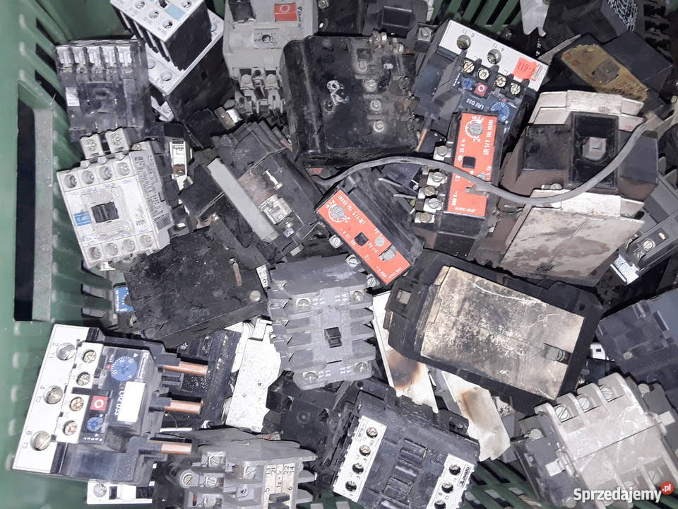 Izolator wsporczy elektryczny 1kv na szyne m10 Elektryka i akcesoria Szamotuły