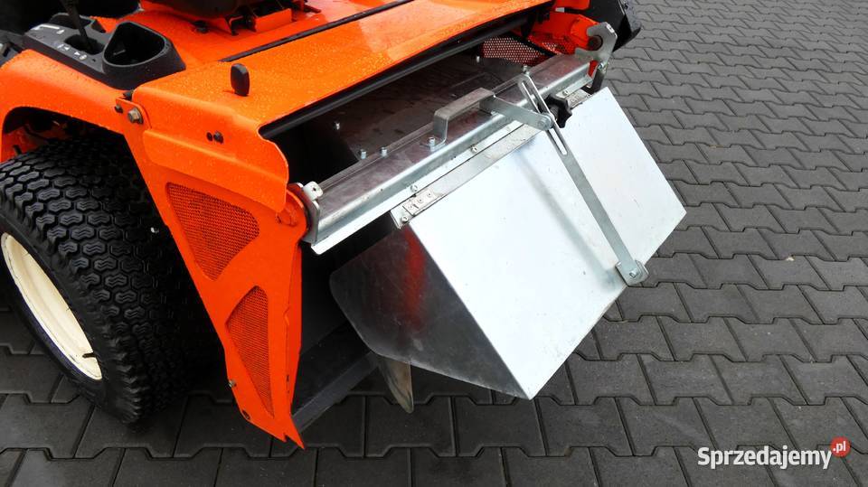 Deflektor pokosu do traktorów KUBOTA seria GR Świnice Warckie sprzedam