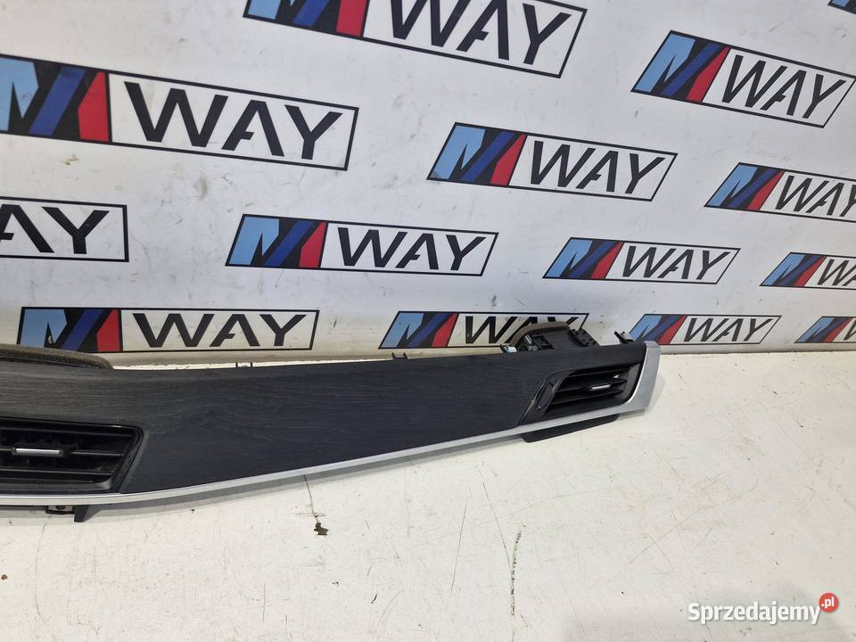 9347753 BMW X1 F48 KRATKA NAWIEWU ŚRODKOWA osobowe