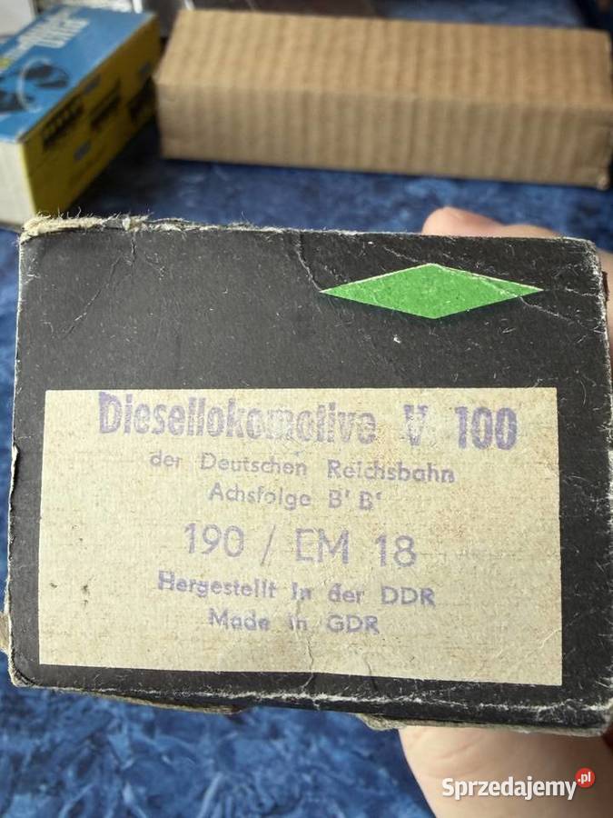 LLokomotywa czerwona PIKO V100 stan super śląskie
