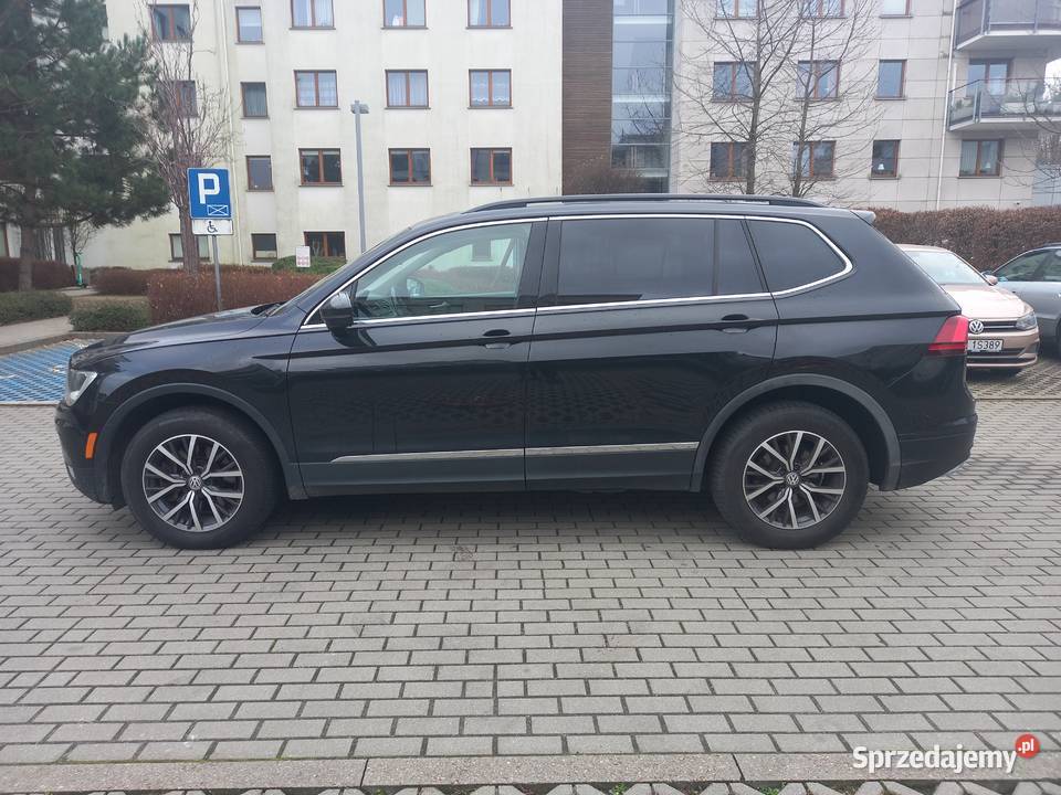 Volkswagen Tiguan Allspace 20 Tsi 2018r Panorama czarny Motoryzacja pomorskie Gdańsk