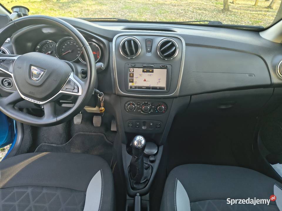 Sprzedam Dacię Sandero Stepwey 2 relingi dachowe Goździchowo