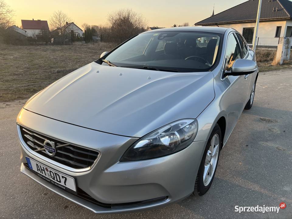 Volvo v40 2012r 16d panorama manualna sprzedam
