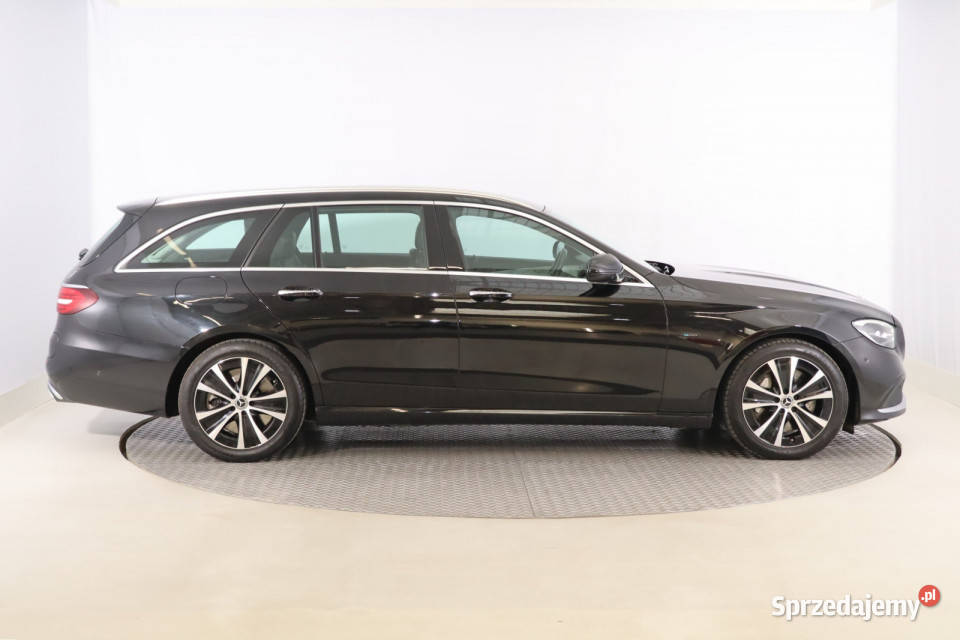 Mercedes E E 300 de nieuszkodzony śląskie