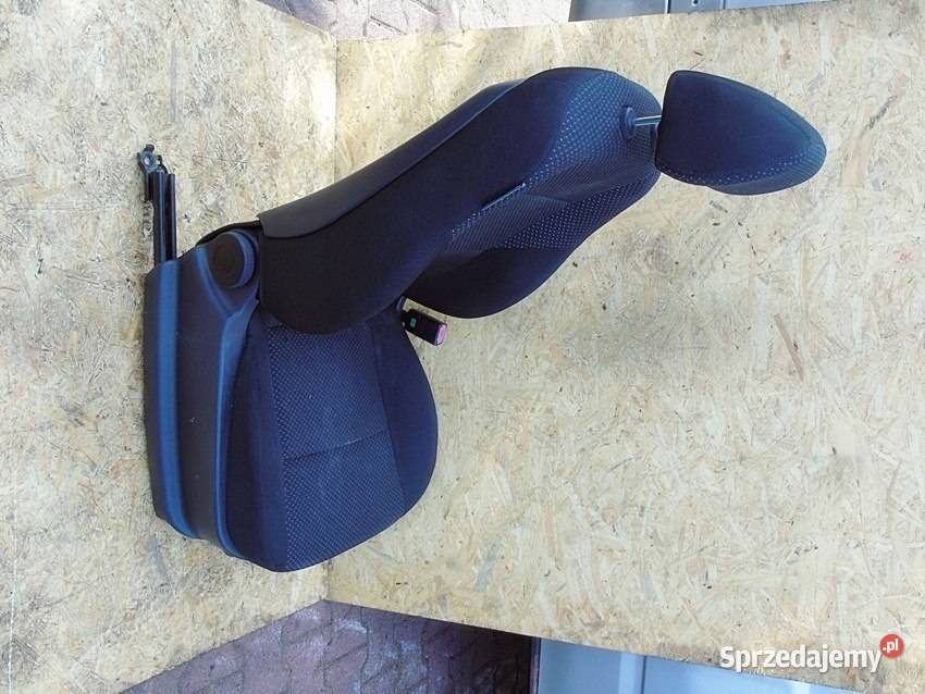 FOTEL PASAŻERA PRAWY PRZÓD HYUNDAI I30 I 2010 HB Sosnowiec