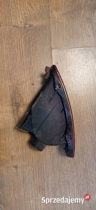 TOYOTA CELICA 5 V kierunkowskaz lewy przód śląskie Bielsko-Biała