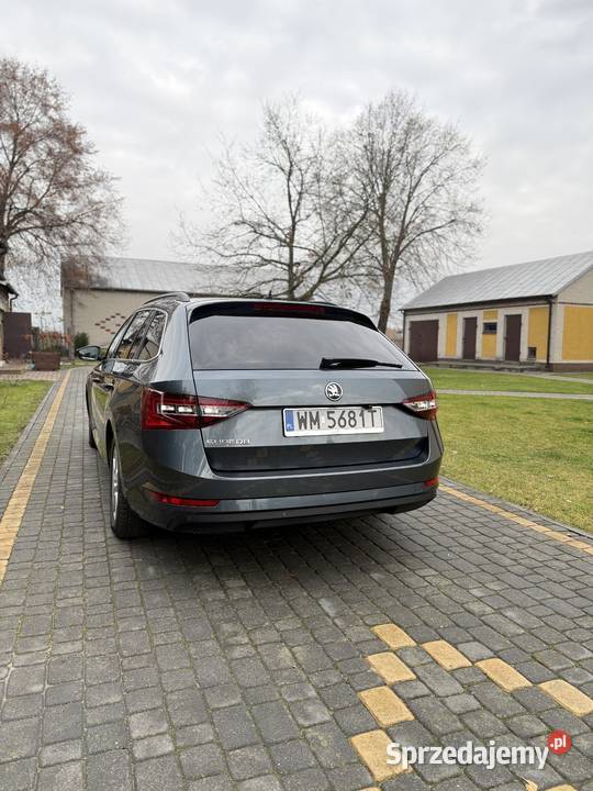 Skoda Superb Kombi 2016 16 TDI 120 DSG 256 000 120KM mazowieckie Osiny