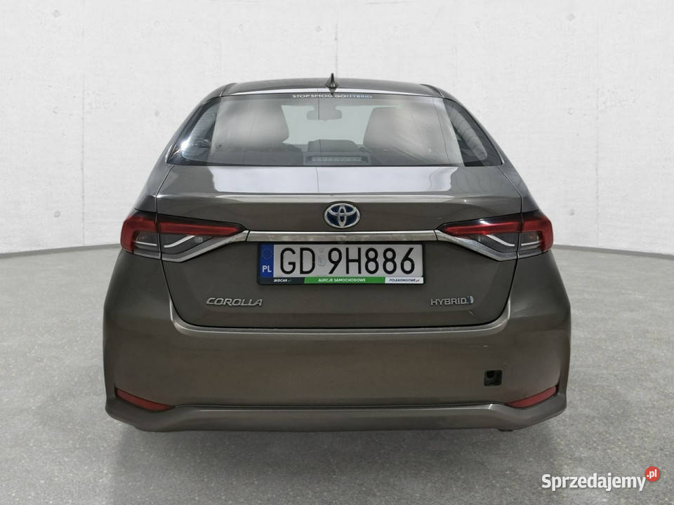 Toyota Corolla Seria E16 2012 nieuszkodzony Komorniki sprzedam