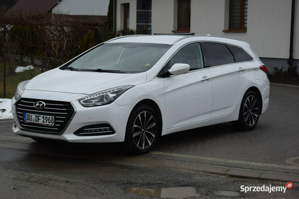 Hyundai i40 17D Navi Kamera Led Hak 2017r garażowany Motoryzacja