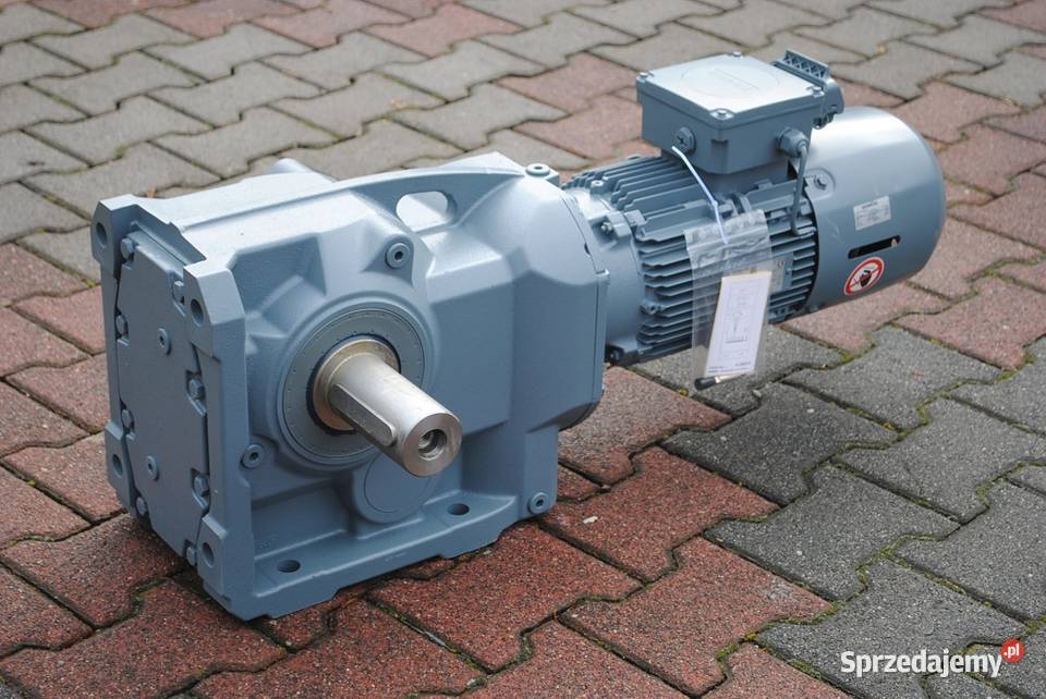 Motoreduktor kątowy 22kw 98obrmin z hamulcem Kargowa