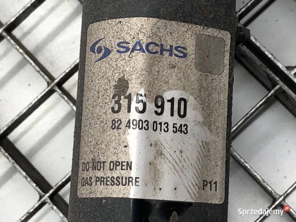 AMORTYZATOR PRAWY PRZÓD ZE SPRĘŻYNĄ VW GOLF VII