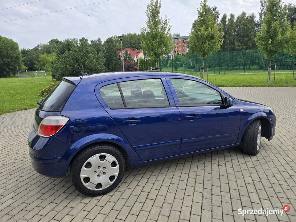 Opel Astra 17 ISUZU klima fajny stanmałe Astra Rzeszów