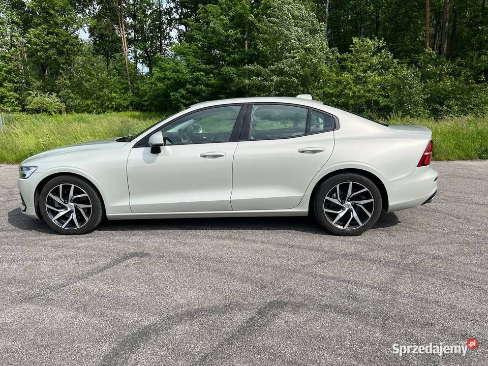 Volvo S60 T5 Momentum 2020r benzyna Kobyłka sprzedam