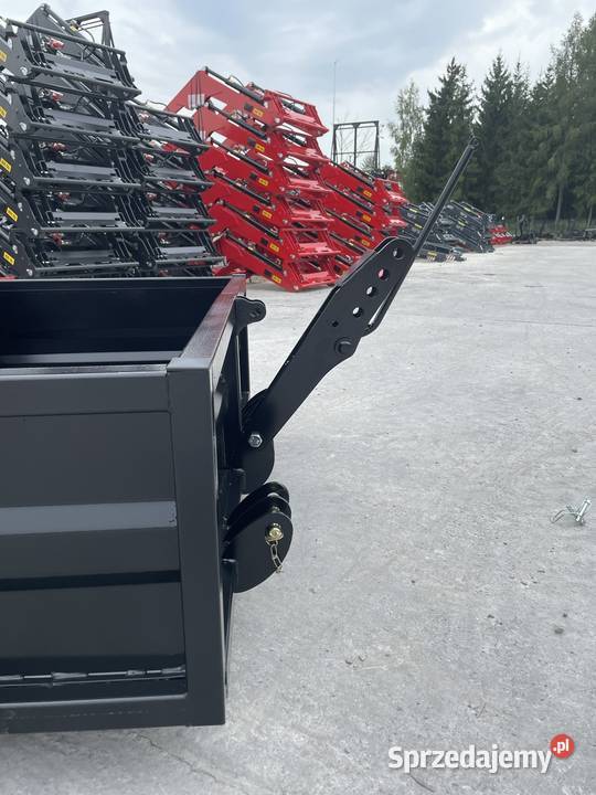 Skrzynia transportowa 165m tuz przódtył