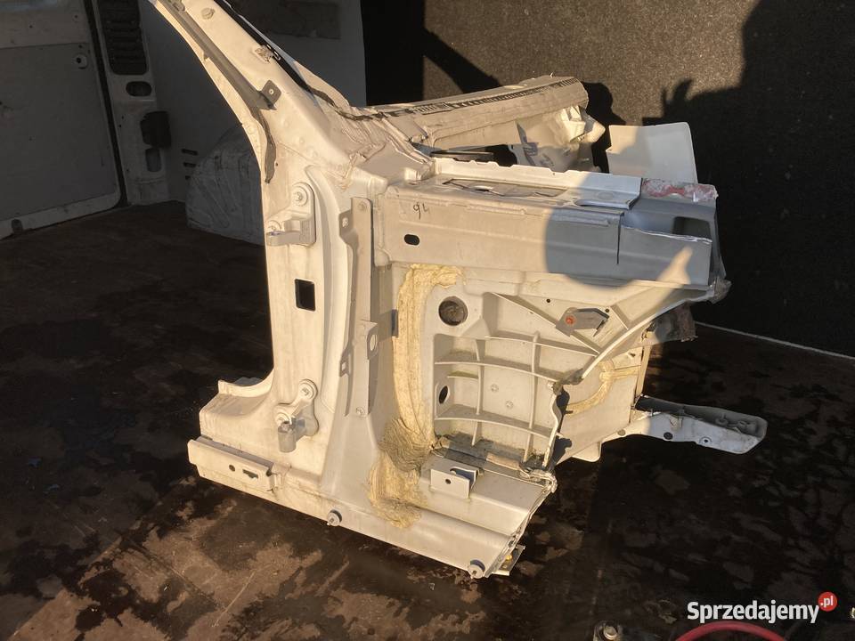 Słupek fartuch Mercedes sl r231 prawy