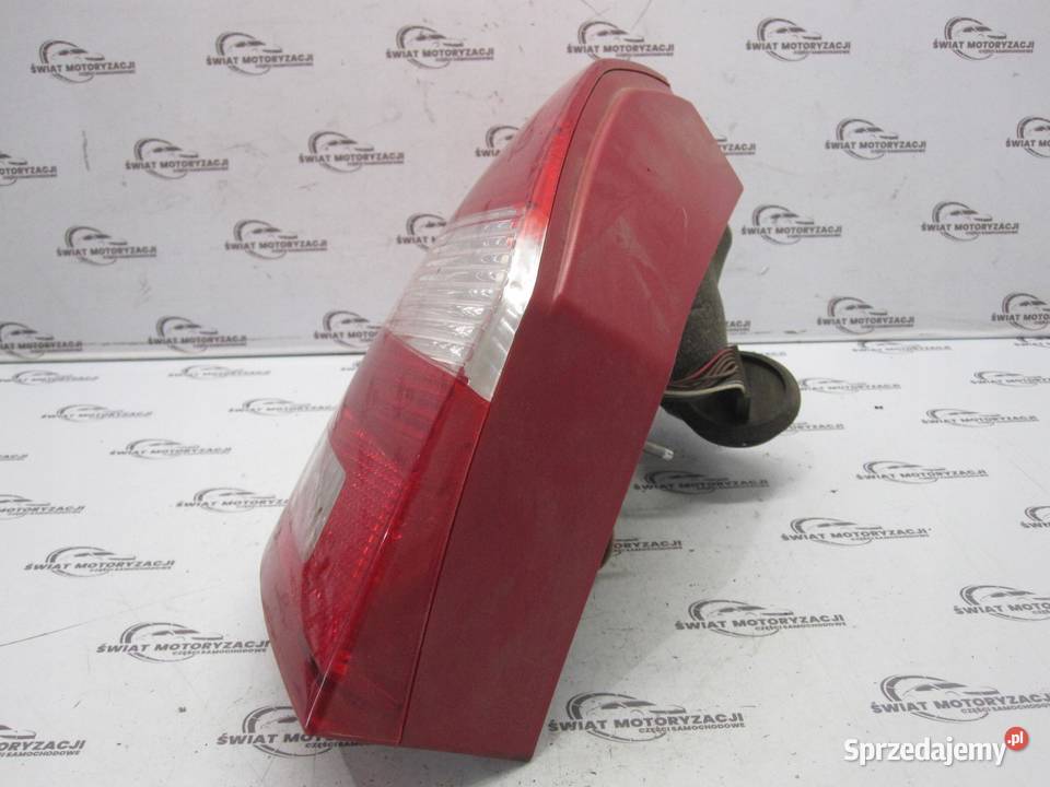 SKODA FABIA II 10r lampa lewa tył 5J6945111A