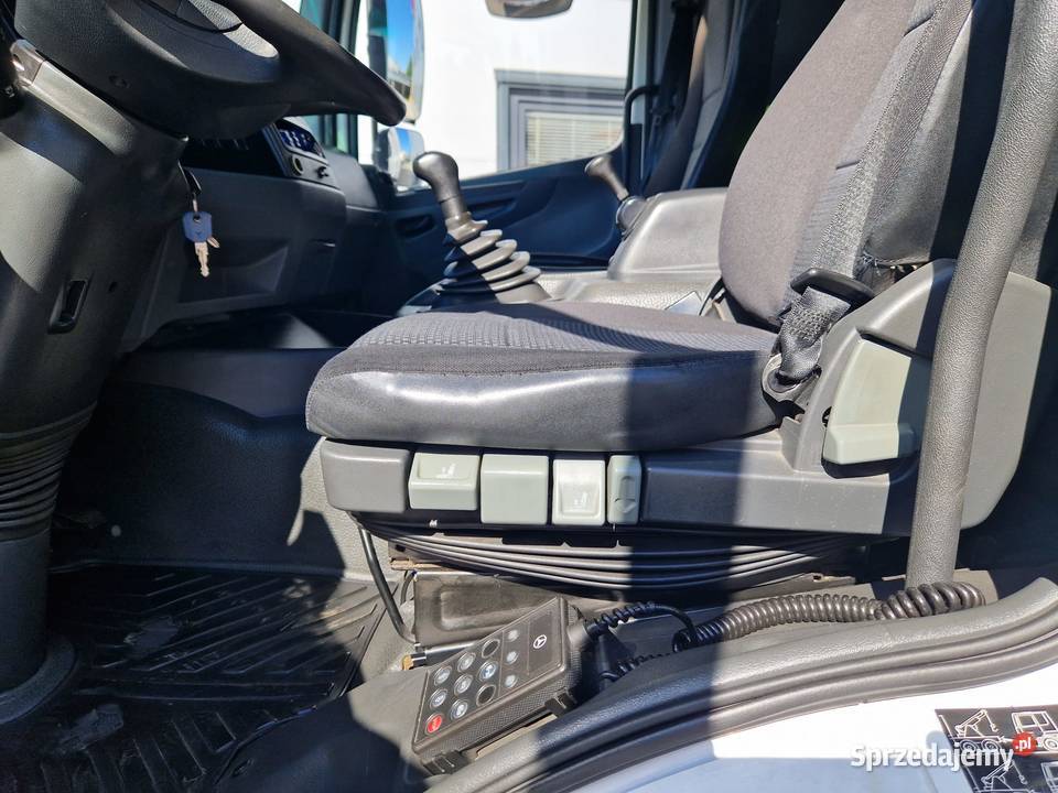 MercedesBenz Atego 1224 2013 kabina sypialniania elektryczne szyby mazowieckie Osieck