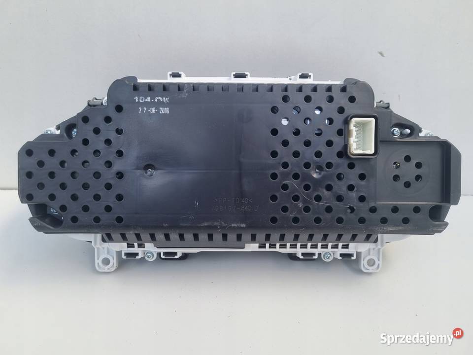 Volvo V40 II 20D Diesel LICZNIK ZEGARY TFT