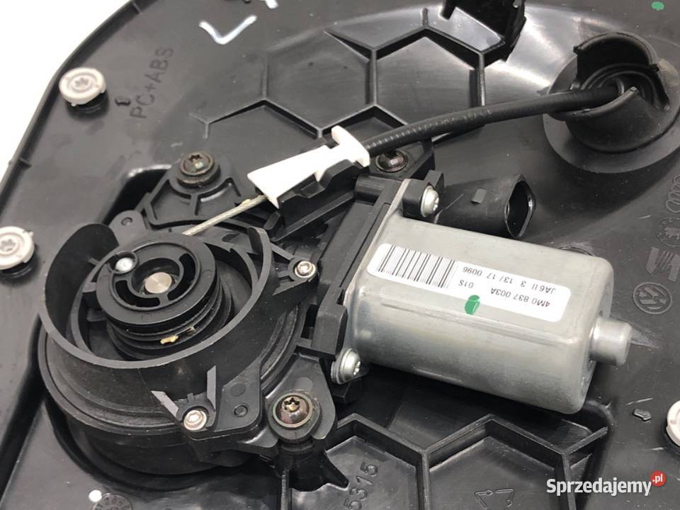 ZAMEK DRZWI LEWY PRZÓD AUDI Q7 4M SUV 4M1837015F sprzedam