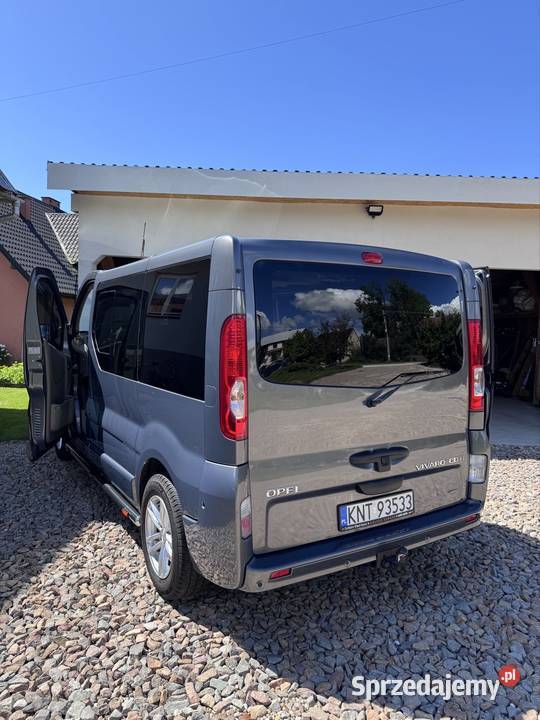 Vivaro Tour 8 osób Zadbany Prywatny nie Handlarz Vivaro Piekielnik