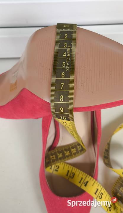 Czółenka DeeZee 38 czerwone zamszowe inna Pabianice