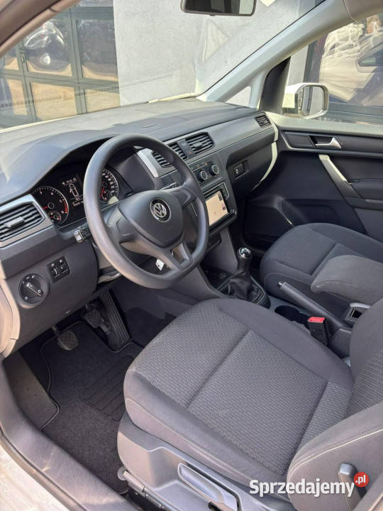 Volkswagen Caddy 20 TDI Maxi 2020r Pfron Rampa Majdan Sieniawski