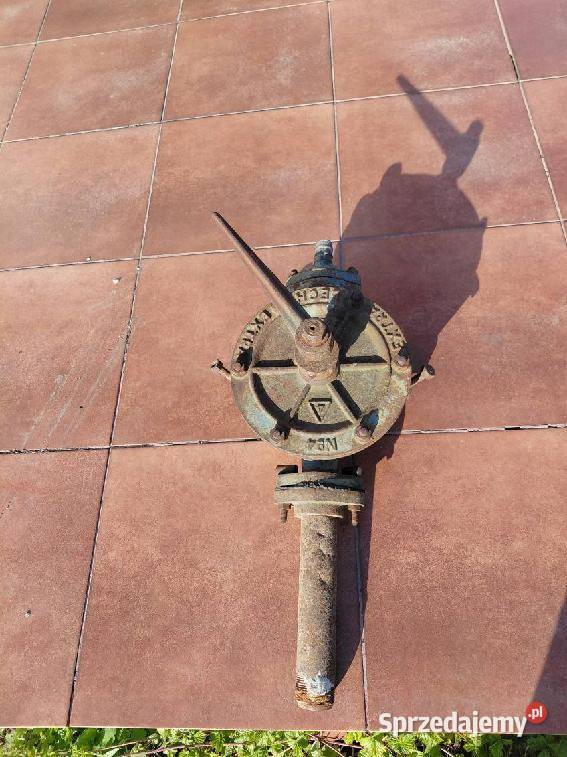 Pompa ręczna do wody Ciechanowiec