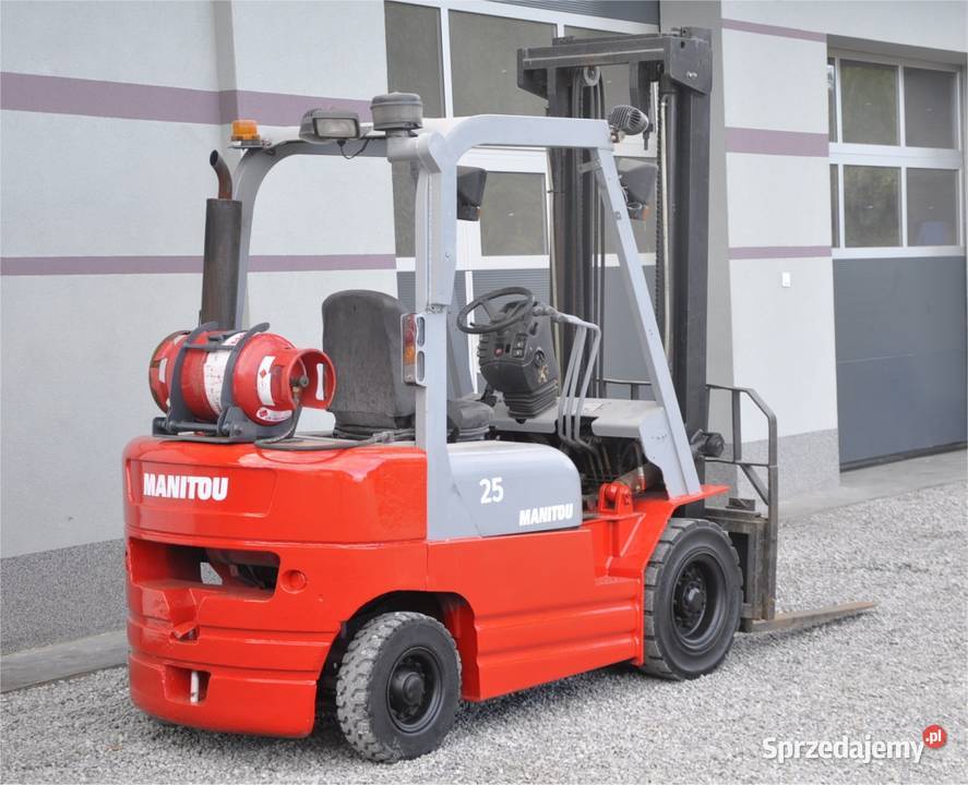 Wózek widłowy Manitou CG25P Lpg 25T 2010r Sandomierz