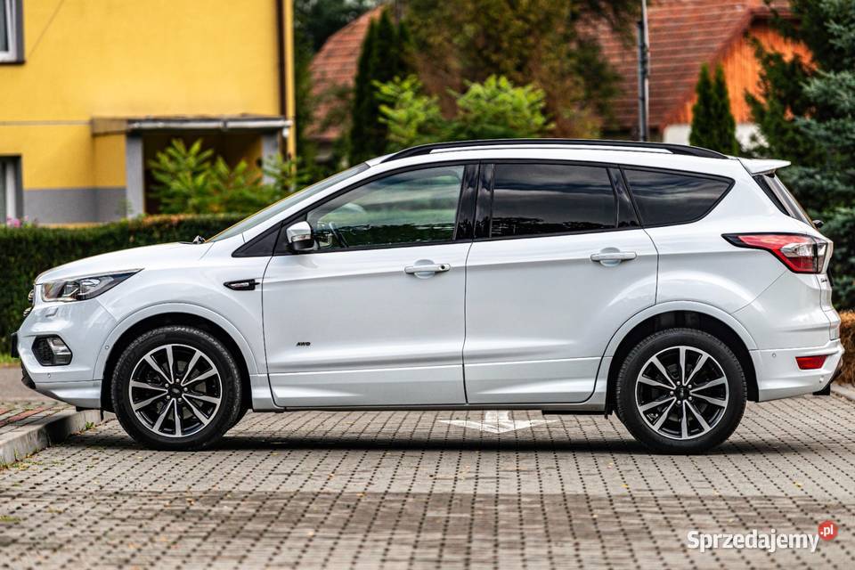 ford kuga benzyna 2018r st line 4x4 automat