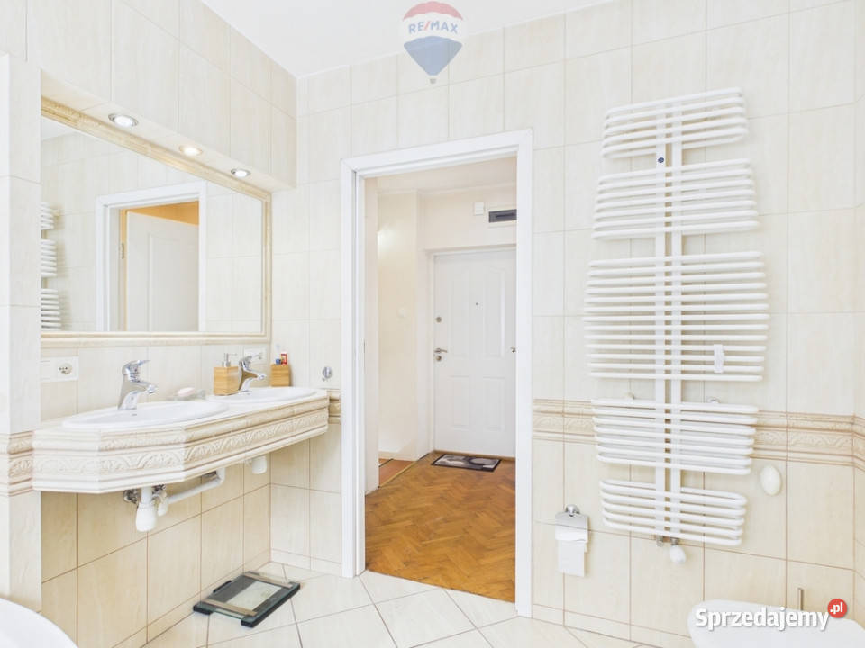 Dwupoziomowe Kamienica z parkingiem Super Gdynia sprzedam