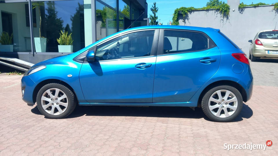 Mazda 2 Mazda 2 14 75 bogata wersja pełen serwis serwisowany w ASO 2 Łódź