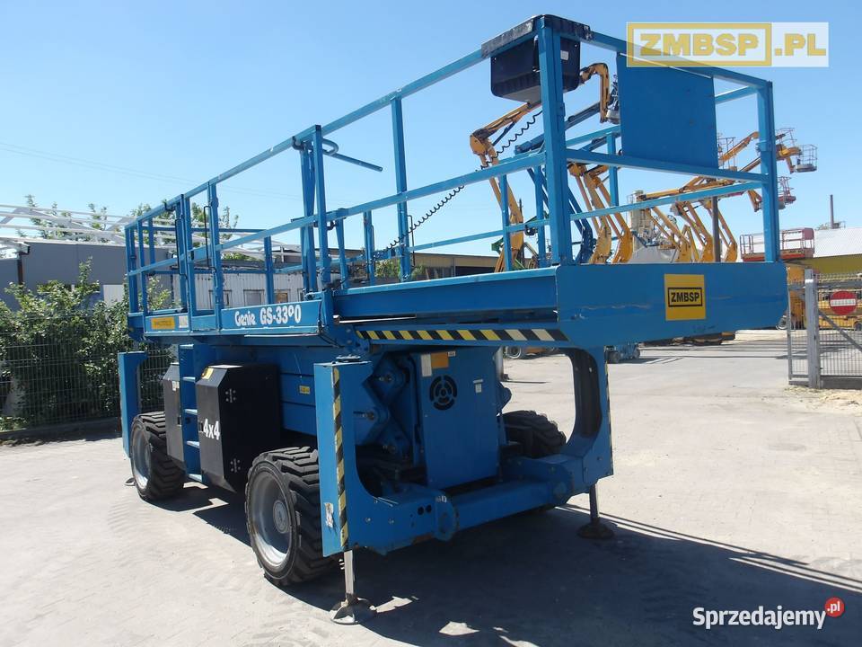 Podnośnik nożycowy spalinowy Genie GS3390 RT 4x4 Dźwigi, podnośniki Pleszew