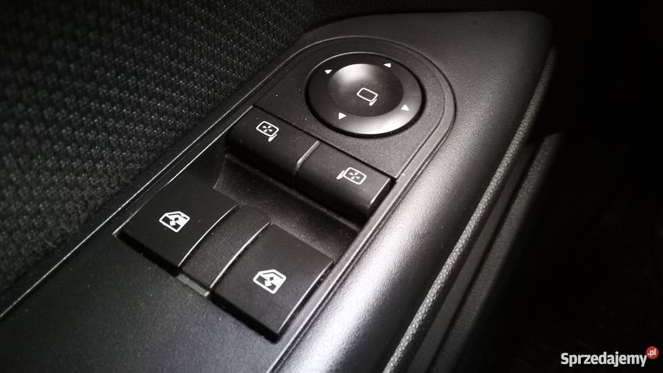 Opel Astra HSW kombi 17 CDTI sprzedam 4/5