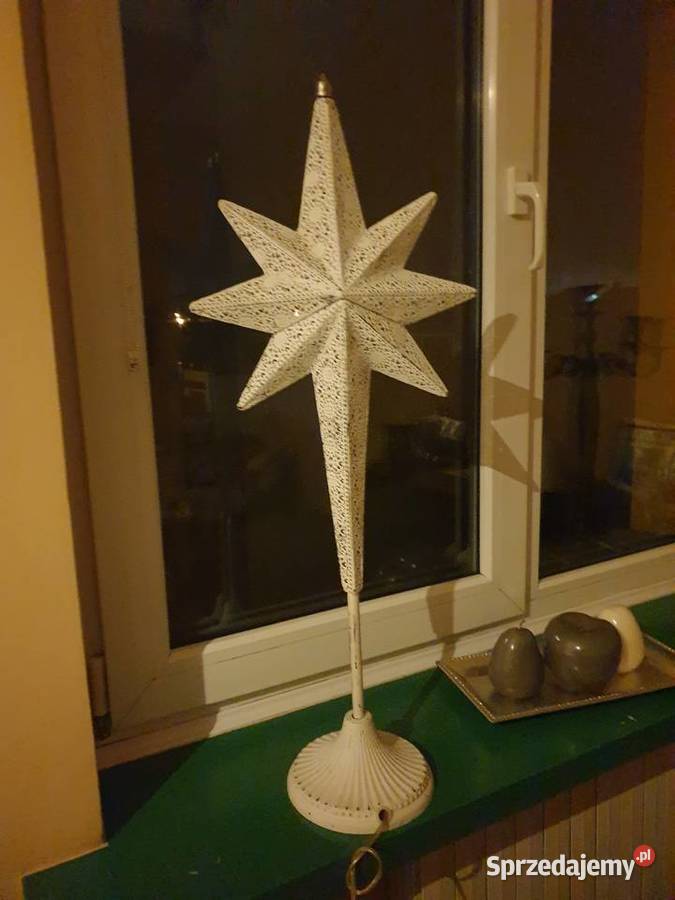 Lampa ozdoba cała z metalu wysoka biała biały