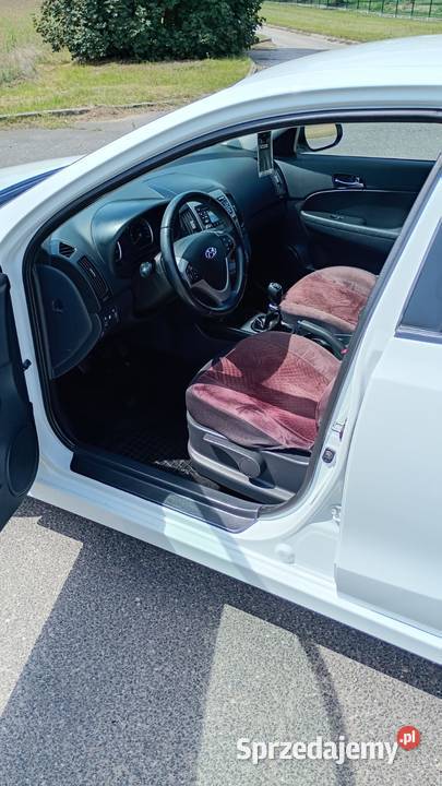 PEREŁKA HYUNDAI i30 ZADBANY benzyna i30 Strzelno