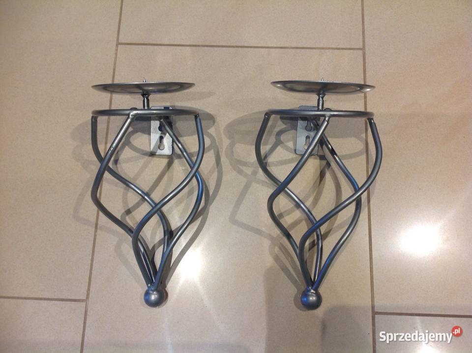 Metalowy Świecznik na Ściane 2