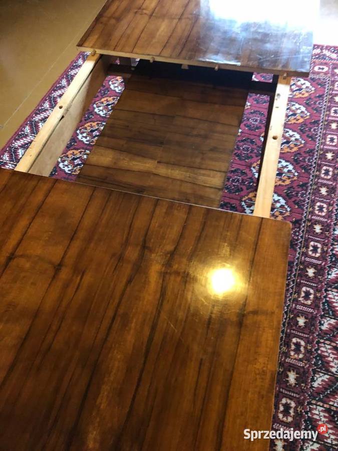 Rozkładany stół patyczak do jadalni z okresu PRL Kalwaria Zebrzydowska